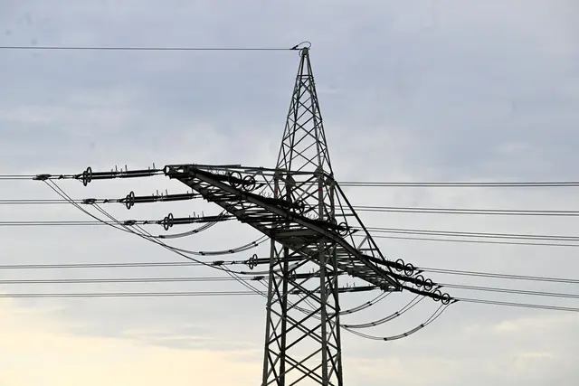 Ein Brand löste den großflächigen Stromausfall in Reutlingen aus. (Symbolbild) | Foto: Roberto Pfeil/dpa