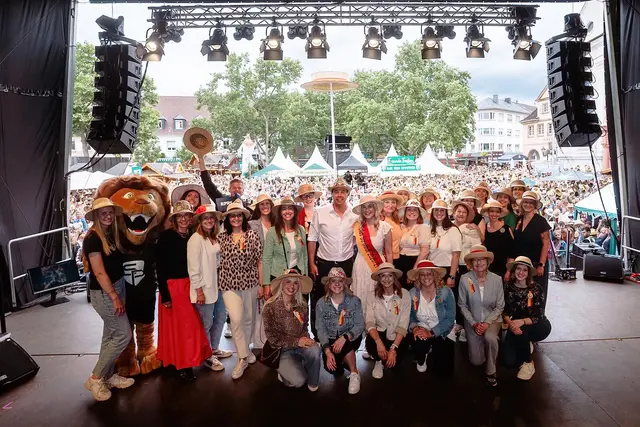 Maja Gruber wurde im Rahmen des Strohhutfests zur 49. Miss Strohhut gekürt. | Foto: Sebastian Weindel
