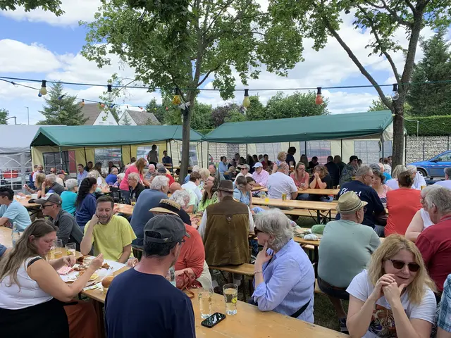 Das Fischerfest in Neuhofen war wieder gut besucht  | Foto: Michael Sonnick
