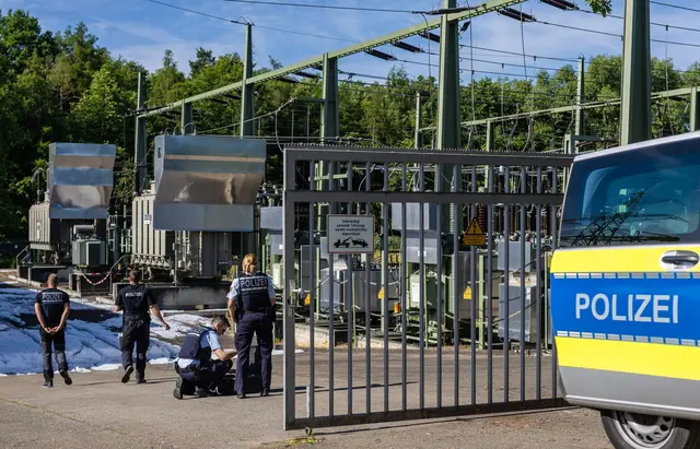Die Polizei hat die Ermittlungen aufgenommen. | Foto: Christoph Schmidt/dpa