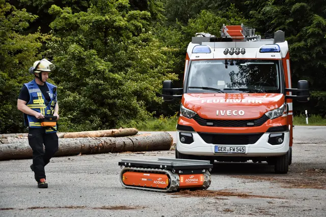 Der Katastrophenschutz-Zug des Landkreises Germersheim gliedert sich in die Module Führung, Brandbekämpfung, Wasserförderung und Wassertransport. Im Modul Brandbekämpfung wirken die Feuerwehren Bellheim, Jockgrim, Lustadt, Ottersheim, Rheinzabern, Scheibenhardt und Steinweiler zusammen. Die Kreisverwaltung Germersheim dankte am Ende der Feuerwehr Annweiler-Gräfenhausen für die Organisation und Durchführung der Übung sowie dem zuständigen Förster Harald Düx für die Bereitstellung des Übungsgeländes. | Foto: Presseteam Katschutz-Zug/frei