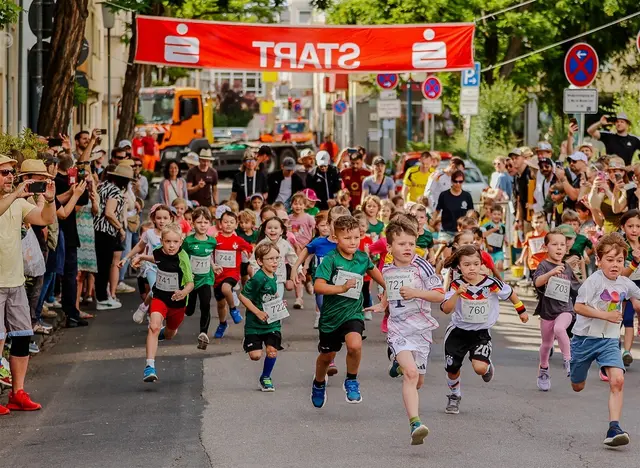 Mit viel Begeisterung gingen auch die Nachwuchssportler an den Start. | Foto: Sebastian Weindel