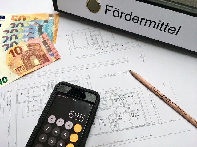 Wer zuhause Energie sparen oder nachhaltiger unterwegs sein will, findet in Neustadt noch Fördergeld, aber der Topf wird knapp. | Foto: Stadt Neustadt