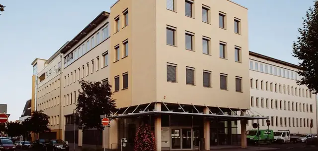 Das Versicherungsamt in Frankenthal ist bis Mitte Juni geschlossen. Für Rentenfragen stehen Alternativen der Deutschen Rentenversicherung bereit. | Foto: Sebastian Weindel, © Sebastian Weindel