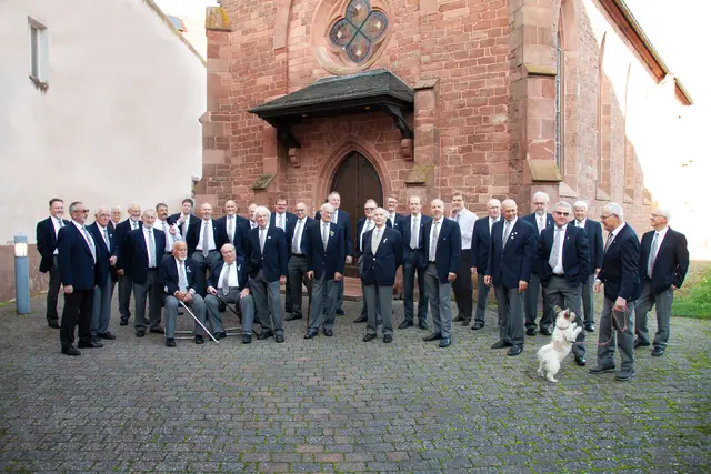 MGV-Sausenheim vor der kath. Kirche St. Stephanus Sausenheim | Foto: MGV Sausenheim