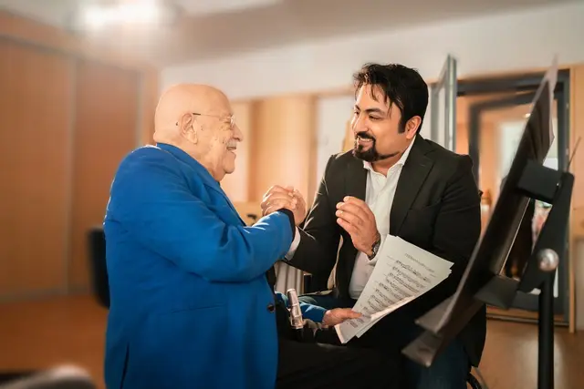 Musiker Giora Feidman und der iranische Komponist Majid Montazer  | Foto: Kai Weise