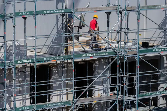 Der Immobilienmarkt in ländlichen Regionen und größeren Städten unterscheidet sich oft stark. (Symbolbild) | Foto: Rolf Vennenbernd/dpa