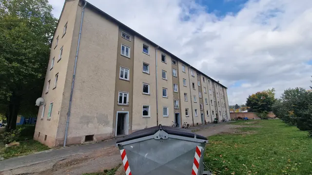 Die Schlichtwohnungen im Asternweg in Kaiserslautern sollen abgerissen werden. Derzeit formiert sich erbitterter Widerstand gegen die Pläne der Stadt. | Foto: Ralf Vester