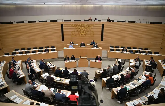 Einmal in der Legislatur stimmen die Abgeordneten über den Mechanismus zur Diätenanpassung ab. | Foto: Katharina Kausche/dpa