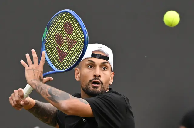 Nick Kyrgios verliert sein Achtelfinale in Stuttgart in drei Sätzen. | Foto: Marijan Murat/dpa