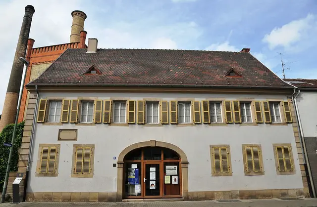 Ein Blick in den Kalender lohnt sich: Im Schillerhaus Oggersheim stehen zur WM-Ausstellung mehrere Termine an. | Foto: Ulli Ziegenfuss/https://commons.wikimedia.org/wiki/File:Schillerhaus.jpg