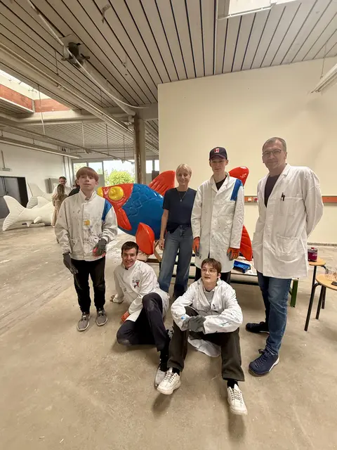 In den Werkstätten und Klassenräumen der Kurpfalz-Realschule plus und der BBS I Kaiserslautern wird bereits fleißig gemalt, gestaltet und experimentiert | Foto: Stadt Kaiserslautern