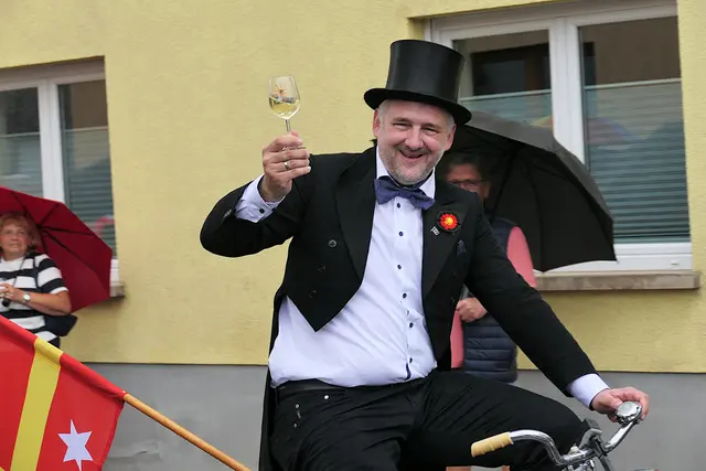 Stefan Stähly freut sich auf zahlreiche Gäste beim 50. „Fest um den Wein“ in Niederkirchen. | Foto: Tourist-Info Deidesheim