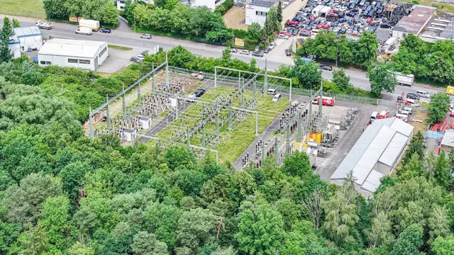 Videoaufzeichnungen werden nach der Attacke auf das Stromnetz ausgewertet. (Archivfoto) | Foto: Jason Tschepljakow/dpa