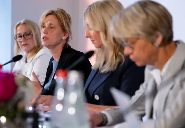 Die Bildungsminister der Länder haben gemeinsame Ziele und Maßnahmen zur Stärkung der Medienkompetenz in der Schule verabschiedet. (Symbolbild) | Foto: Sven Hoppe/dpa