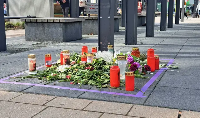 An den Bushaltestellen am Fackelbrunnen ereignete sich die tödliche Tat Ende Februar dieses Jahres | Foto: Monika Klein