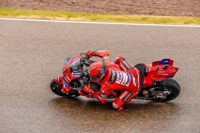 MotoGP-Weltmeister Marc Marquez ist der King vom Sachsenring | Foto: Michael Sonnick