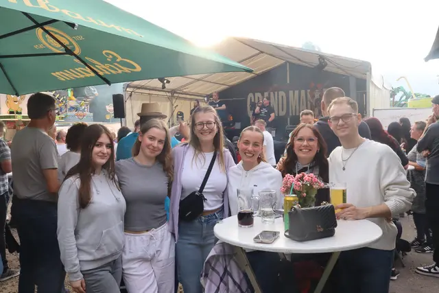 Das Konzert der Kultband Grand Malör unterhielt bis in die späten Abendstunden. | Foto: Julia Glöckner