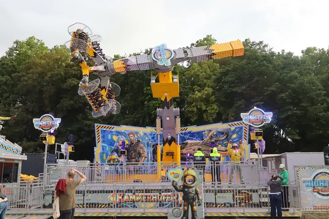 "Nightfly - No Gravity": Der Flug sorgt für Adrenalinkick.  | Foto: Julia Glöckner