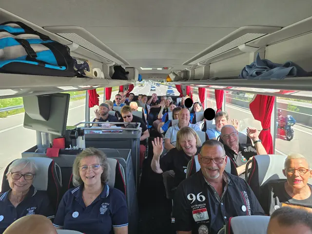 Gute Stimmung im Bus | Foto: Marion Baumstark