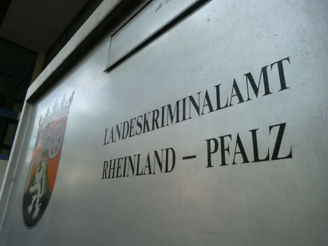 Das LKA nimmt antiziganistische Straftaten stärker in den Blick. (Symbolbild) | Foto: Alina Grünky/dpa