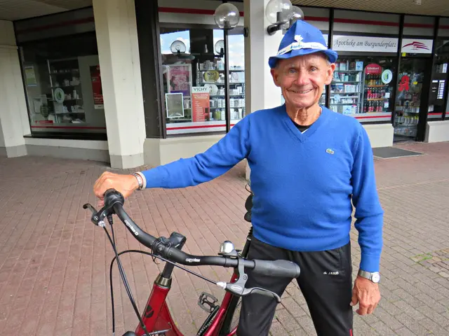 Horst Schlindwein kam mit dem Fahrrad zum Konzert | Foto: Brigitte Melder