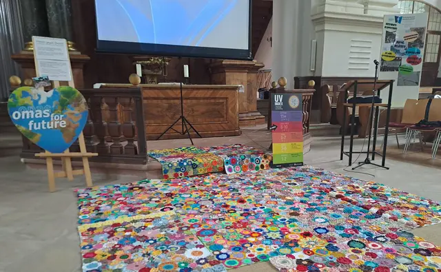 Die Wahl der kühlen Paulskirche als Veranstaltungsort verdeutlichte die Bedeutung von Schutzräumen während extremer Sommerhitze | Foto: Andrea Mehne/Carmen Müller/gratis