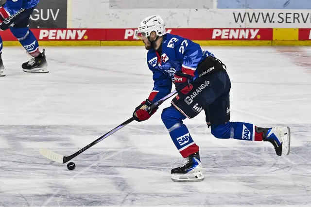 Yannick Proske im Adler-Trikot.  | Foto: Ruffler/PIX-Sportfotos