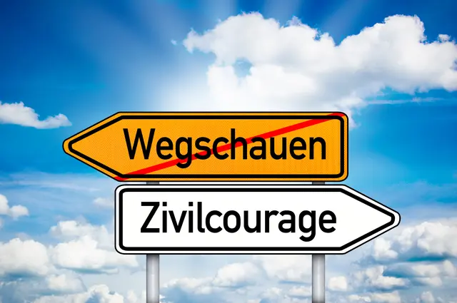 Preis für Zivilcourage: Wenn Menschen in einer Notsituation helfen oder als Zeugin oder Zeuge nicht wegschauen, können sie dafür offiziell ausgezeichnet werden | Foto: Stockwerk-Fotodesign/stock.adobe.com
