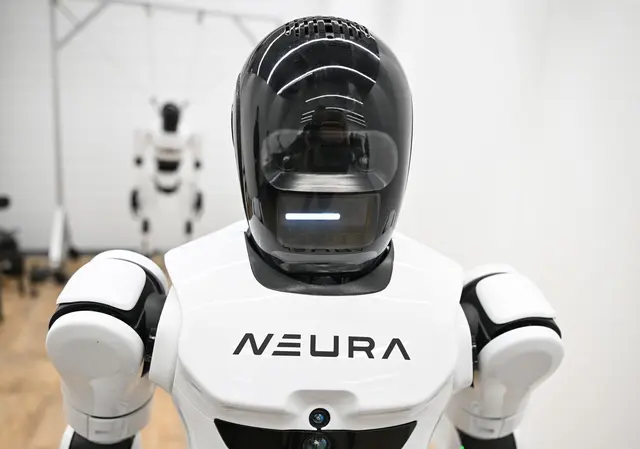 Neura Robotics ist ein wachsendes Hightech-Unternehmen. (Archivbild) | Foto: Bernd Weißbrod/dpa