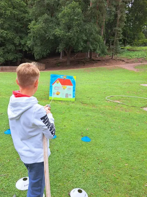 Beim Spiel- und Spaßtag im Wild- und Wanderpark können Kinder am ersten Feriensonntag verschiedene Spiele ausprobieren. | Foto: WWP