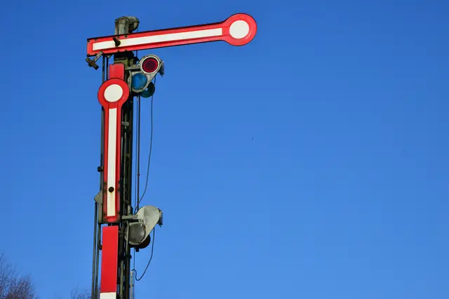 Am Bahnhof Biberach(Baden) ist eine Störung nach einer Signalreparatur behoben. Im Bahnverkehr sind laut Deutscher Bahn vorerst weiter Verspätungen möglich. | Foto: Deutsche Bahn AG / Volker Emersleben