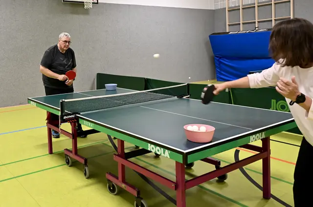 Der Autor beim PingPongParkinson-Spiel. | Foto: Hebrank