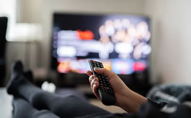 Mit kleinen Tricks lassen sich Serien, Filme und Live-Übertragungen auch im Hotel problemlos streamen. | Foto: dpa