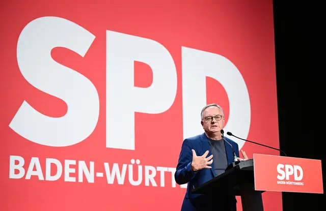 «Ein Weiter so kann es nicht geben», erklärte Andreas Stoch vor seinen Genossen beim SPD-Parteitag. | Foto: Bernd Weißbrod/dpa