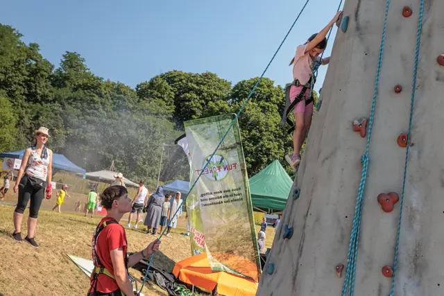Fröhliche Gesichter, strahlender Sonnenschein und ein buntes Programm machten das 19. Internationale Kinderfest 2026 zu einem besonderen Erlebnis für die ganze Familie. | Foto: Paul Needham