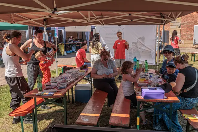 Spiel, Bewegung und jede Menge gute Laune: Das Internationale Kinderfest 2026 lockte zahlreiche Familien in den Stadtpark Fronte Lamotte nach Germersheim. | Foto: Paul Needham