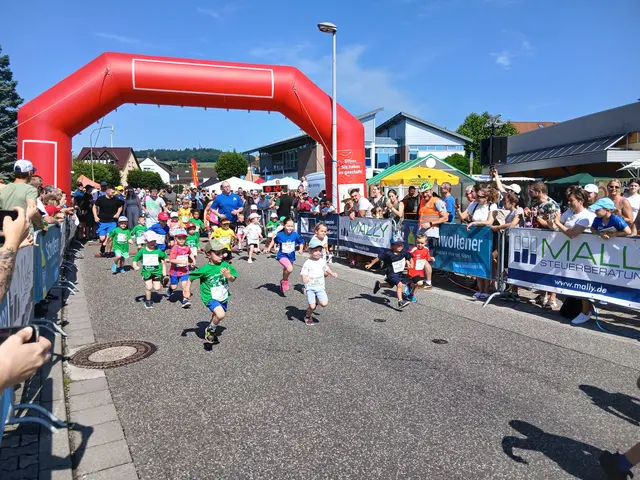 Auch die Kleinsten legten sich mächtig ins Zeug | Foto: Anja Stemler