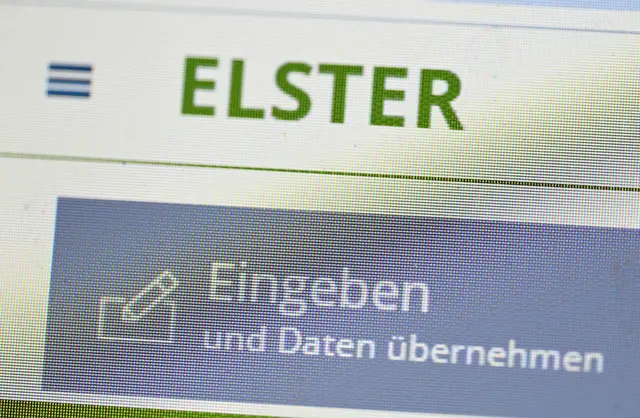 Die Steuererklärung soll im Saarland einfacher werden. (Symbolbild) | Foto: Bernd Weißbrod/dpa