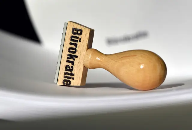Der Landtag des Saarlandes will Bürokratie abbauen. (Symbolbild) | Foto: Ralf Hirschberger/dpa-Zentralbild/dpa