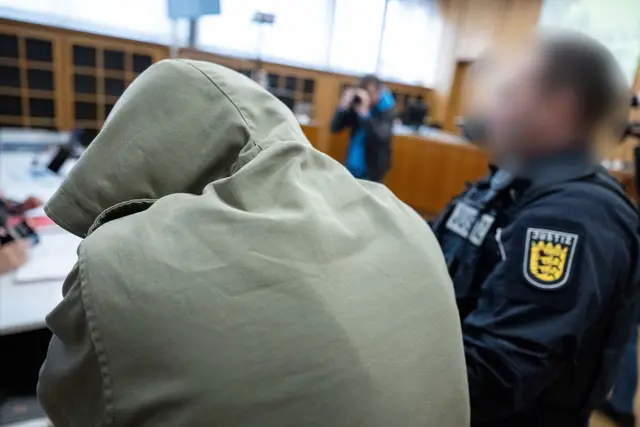 Der 28-Jährige und sein ein Jahr jüngerer mutmaßlicher Komplize wurden wegen versuchten Mordes und Beihilfe verurteilt.(Archivbild)  | Foto: -/dpa