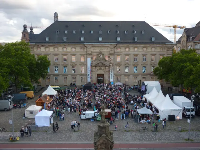 Feste auf dem Toulonplatz vor dem Museum Zeughaus | Foto: rem / Maria Schumann 
