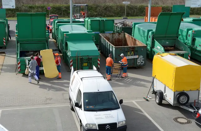 Wer Wertstoffe oder Grünschnitt entsorgen will, muss am Freitag und Samstag früher am Recyclinghof sein. | Foto: Stadt Mannheim