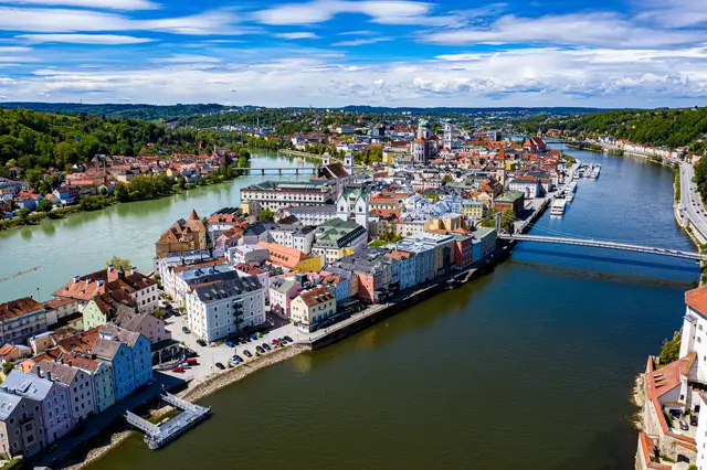 Wochenblatt-Leserreise 2027: In Passau beginnen die Wochenblatt-Leserinnen und -Leser ihre exklusive Kreuzfahrt auf der Donau. | Foto: Roman/stock.adobe.com