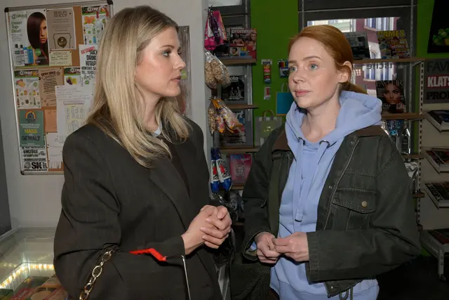 GZSZ: Toni (Olivia Marei) spricht mit Alicia (Josefin Bressel), nachdem Erik sich für Matilda entschieden hat. Die neue Beziehung zwischen Erik und Matilda belastet Toni zunehmend.
