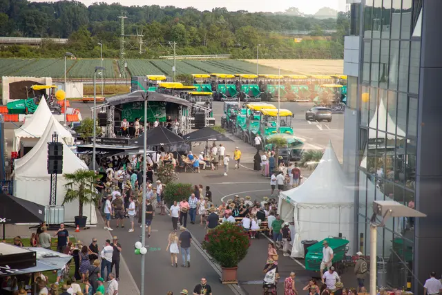 Beim Jubiläumsfest im Stammwerk Ludwigshafen konnten Mitarbeitende und ihre Familien der Unternehmensgeschichte nachspüren. | Foto: Vögele