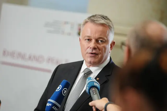 Der neue rheinland-pfälzische Regierungschef  Gordon Schnieder ist auch der neue Vorsitzende der Ministerpräsidentenkonfernez.   | Foto: Kay Nietfeld/dpa