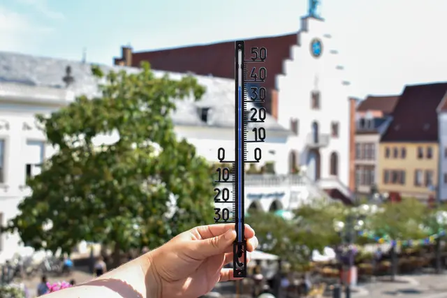 Wegen der anhaltenden hohen Temperaturen wird das für 27. Juni angedachte Torwandschießen in der Landauer Königstraße um eine Woche auf den 4. Juli verschoben | Foto: Stadt Landau