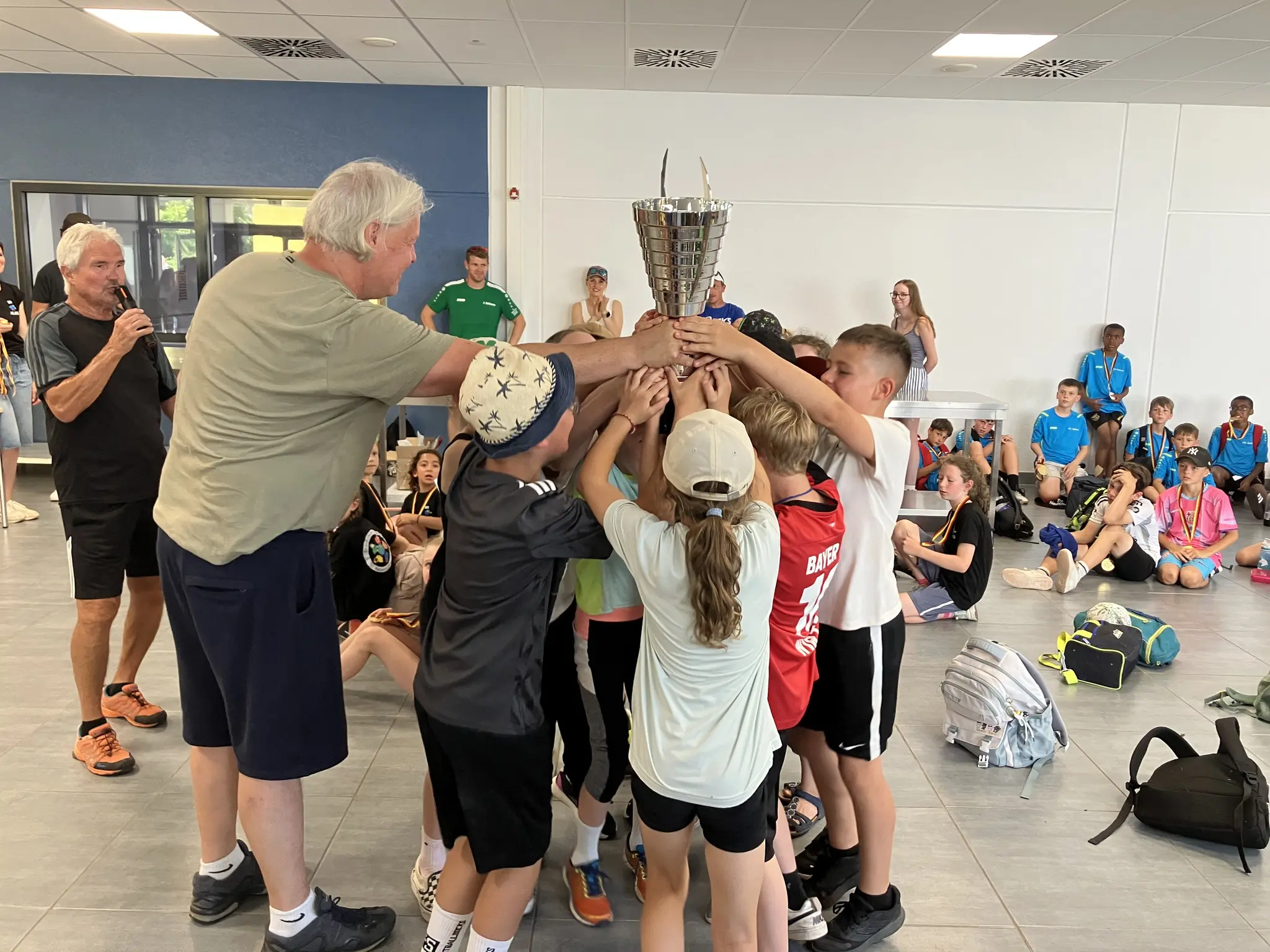 Nachwuchs-trotzt-der-Hitze-Leichtathletiksportfest-f-r-Grundschulen-im-Kreis-Germersheim