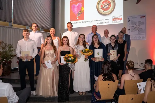 Preisträger des Abschlussjahrgangs 2026 | Foto: VHotografie, Neumayerschule